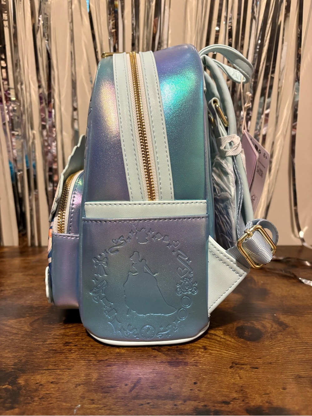 🔥 Loungefly Disney Cinderella Cake Iridescent Mini Backpack - Picture 2 of 4